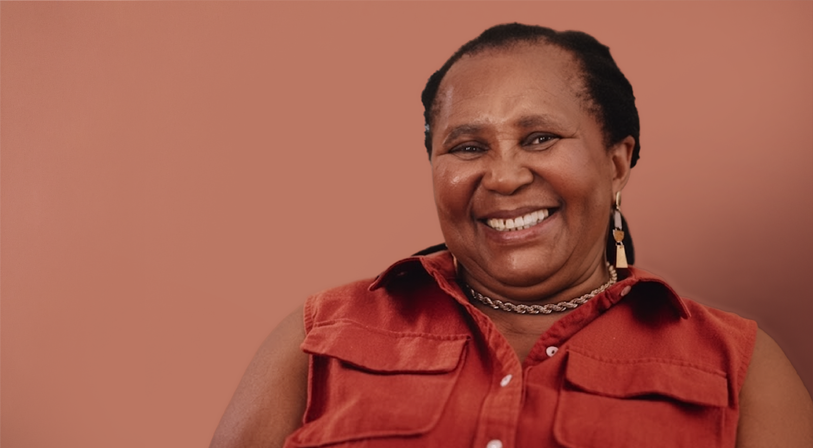 Mulher da campanha Movimento pelo Cuidado das Mamas